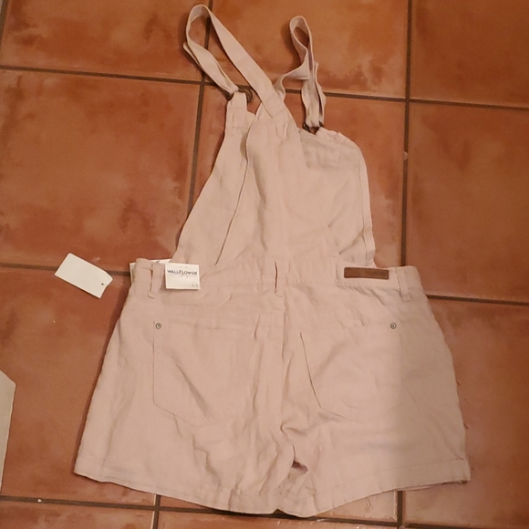 NWT Wallflower overalls sz M - Picture 4 of 8